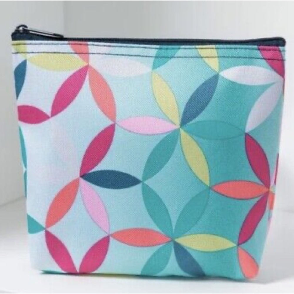 Thirty-One Snack & Go Pouch